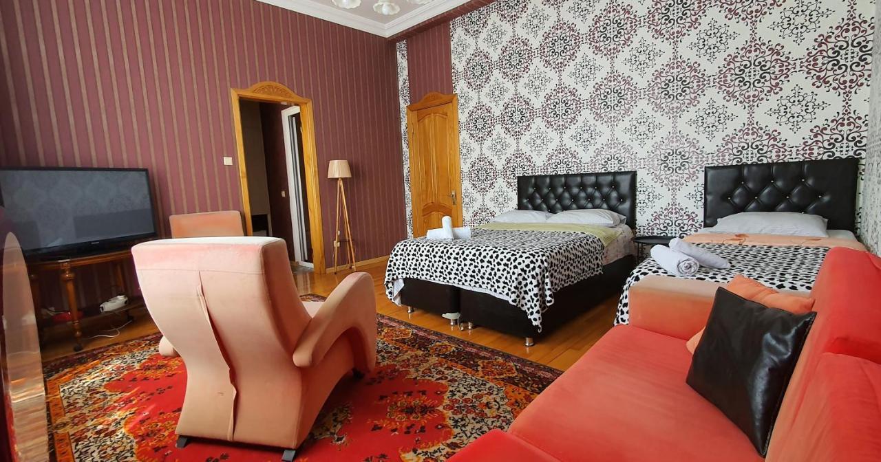 Dzveli Batumi Hotell Eksteriør bilde