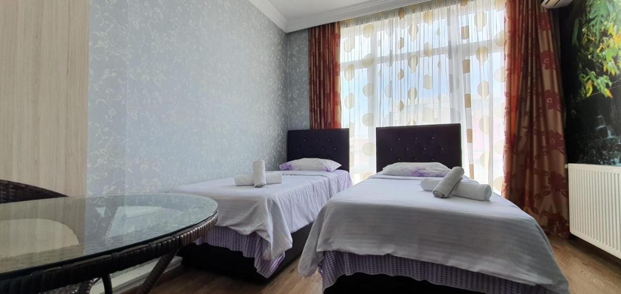 Dzveli Batumi Hotell Rom bilde