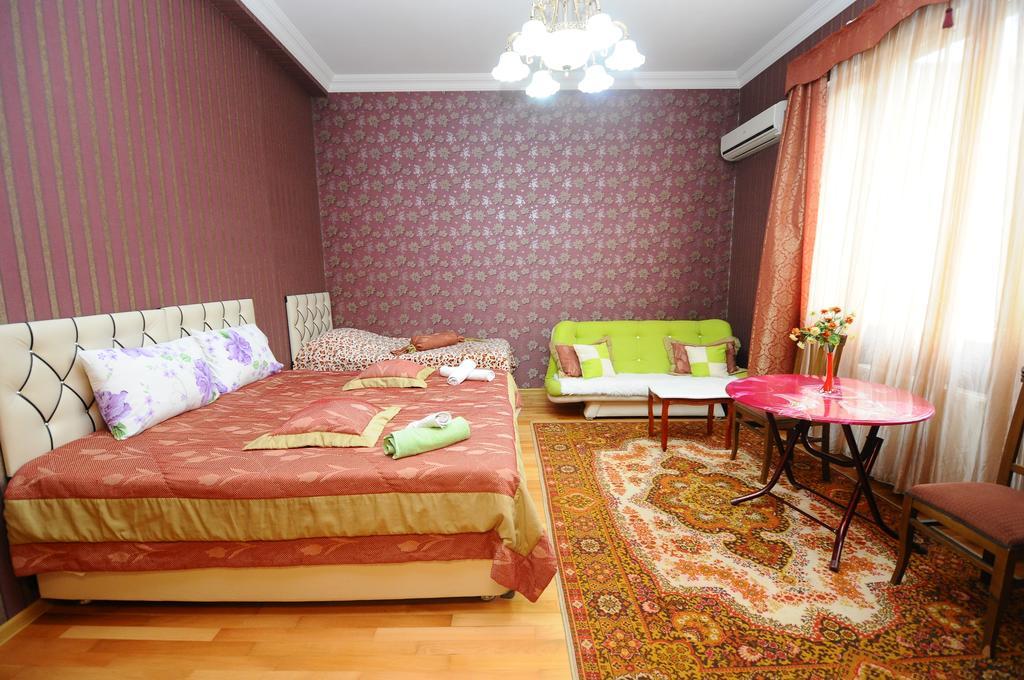Dzveli Batumi Hotell Rom bilde