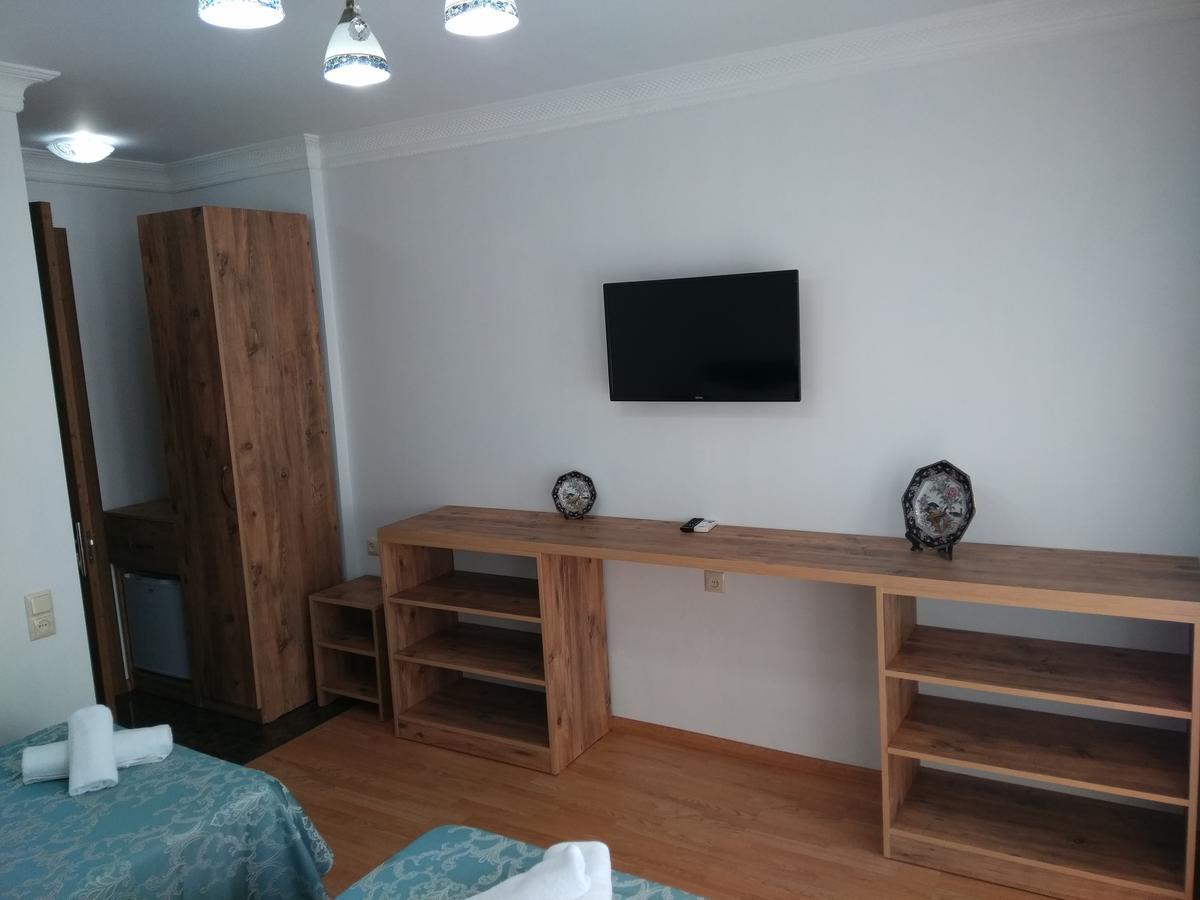 Dzveli Batumi Hotell Eksteriør bilde